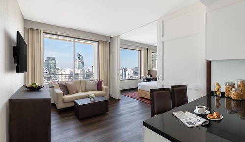 Estudio ejecutivo, 1 cama de matrimonio grande, no fumadores, vistas a la ciudad