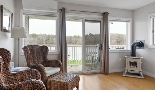 Portside Lodge King Premium