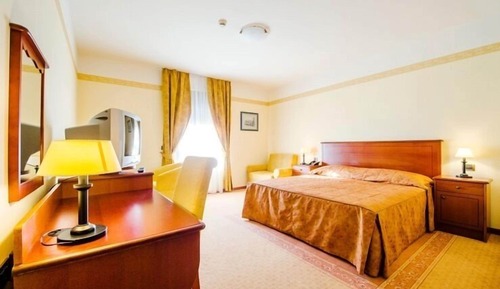 Habitación Confort doble, 1 cama de matrimonio, no fumadores (with King Bed)