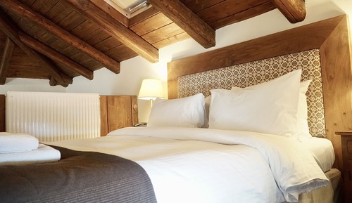 Habitación familiar, chimenea (Maisonette with Attic)