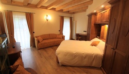 Habitación triple Confort, 1 habitación, no fumadores, vistas a la montaña