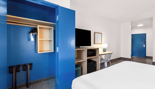 Habitación, 1 cama de matrimonio grande con sofá cama