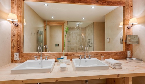 Suite (Chalet Suite)