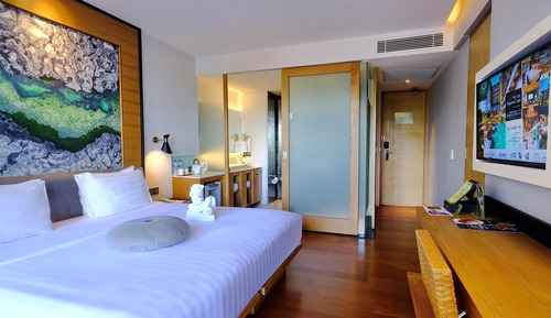 Habitación Premier con 1 cama doble o 2 individuales, vistas a la piscina