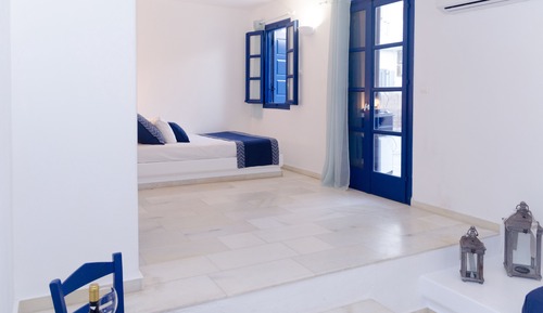 Habitación triple, vistas a la piscina