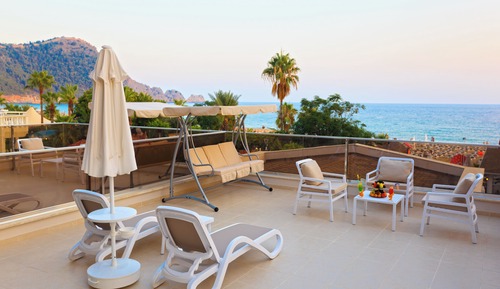 Xperian Executive with Terrace
