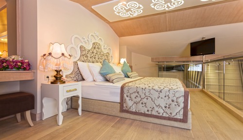 Xperian Deluxe Loft 