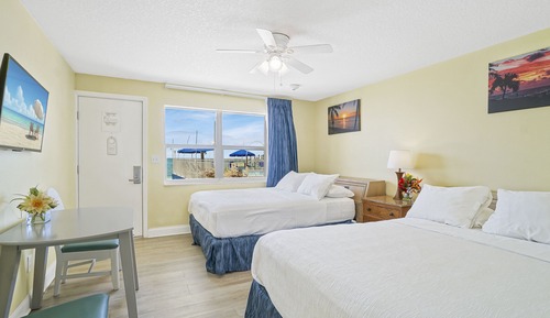 Habitación estándar, 2 camas de matrimonio, vistas al mar