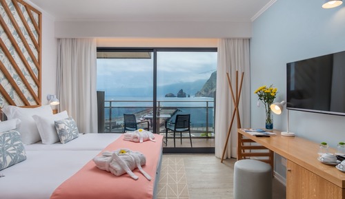 Habitación con 2 camas individuales, vistas al mar