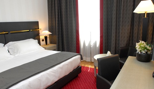 Suite B