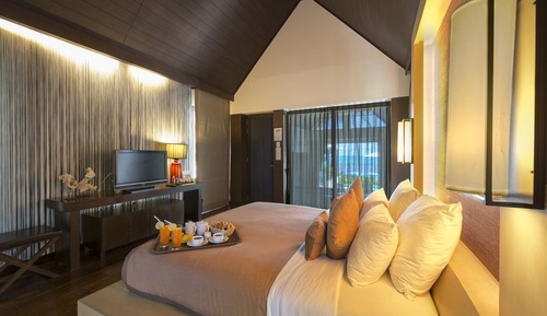 Three Bedroom Suite Pool Villa Beachfront