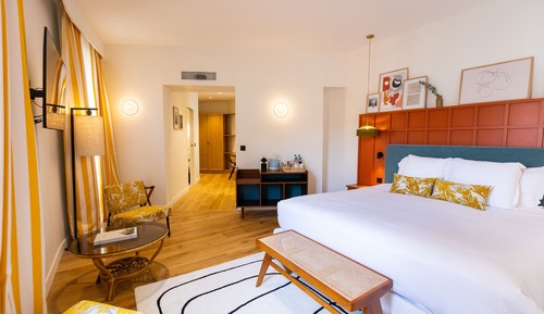 Suite