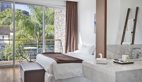 Habitación estándar con 1 cama doble o 2 individuales