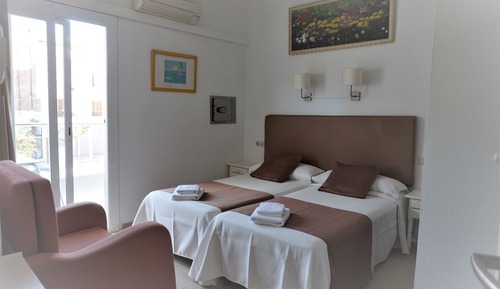 Habitación Triple (sofá cama para niños)