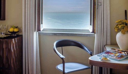 Suite junior, vistas al mar (Extra Bed 2 Adults + 1 Child)