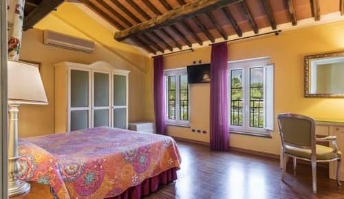 Suite, 1 cama doble, bañera de hidromasaje, vistas a la piscina