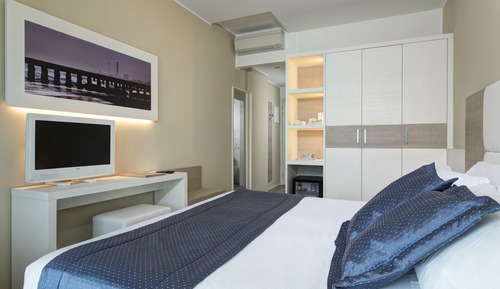 Habitación romántica con 1 cama doble o 2 individuales, 1 habitación (Beach access included)