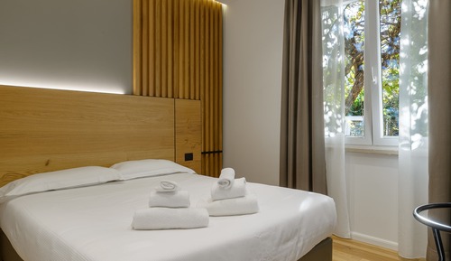 Camera Superior con Letto alla Francese