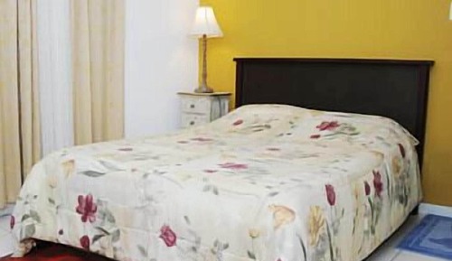 Habitación económica con 1 cama doble o 2 individuales