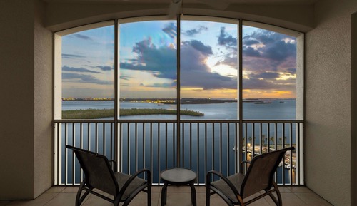 Suite, 2 camas de matrimonio, no fumadores, vistas al puerto deportivo
