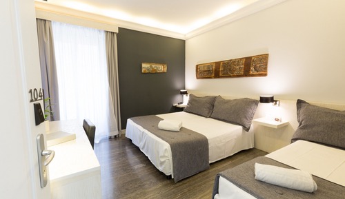Habitación triple clásica