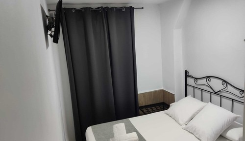 Habitación económica con 1 cama doble o 2 individuales