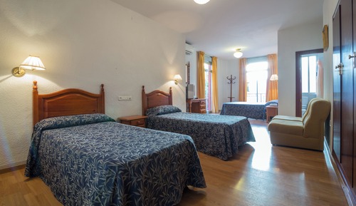 Habitación cuádruple estándar