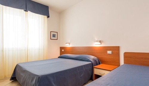 Apartamento Confort, 1 habitación, balcón, vistas al mar