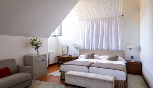 Habitación superior con 2 camas individuales