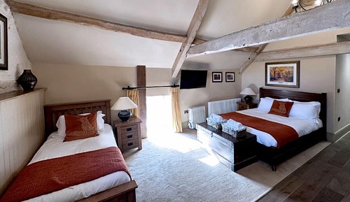 Suite superior, baño privado (2 Adults & 3 Children)