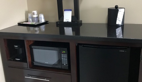 Suite, 1 cama de matrimonio grande, no fumadores, frigorífico y microondas (with Sofabed)