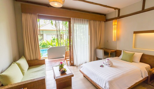 Habitación Deluxe, 1 cama de matrimonio grande, acceso a la piscina