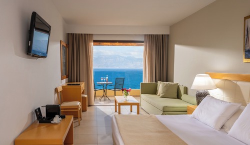 Deluxe Room with Sea View