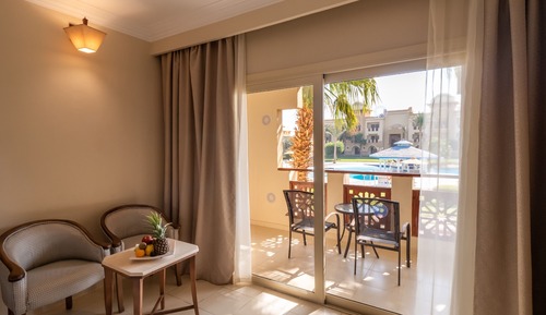 Family Room, Garden View