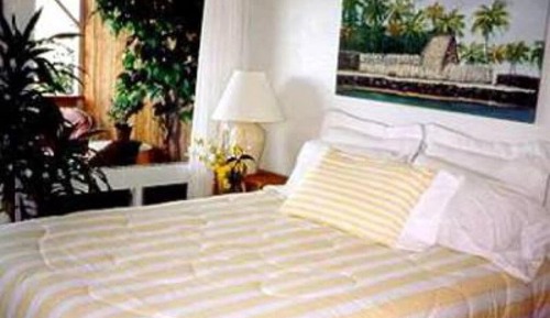 Habitación triple estándar, baño privado, vistas al mar (Hibiscus Suite)