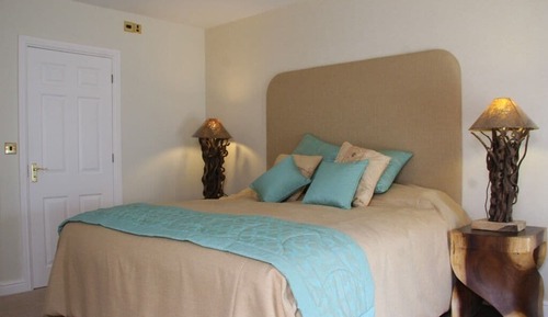 Habitación estándar con 2 camas individuales, baño privado (Feng Shui )