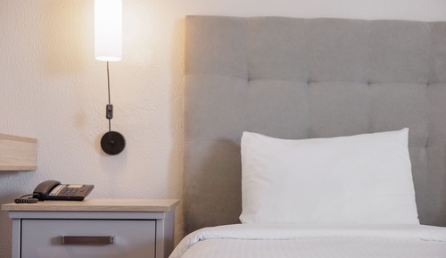 Habitación Confort con 1 cama doble o 2 individuales