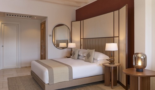 Habitación Deluxe, 1 cama de matrimonio grande (Grand Deluxe Room)
