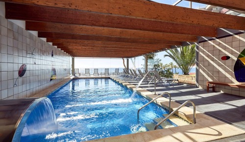 Habitación doble superior, vistas al mar (Spa Access)
