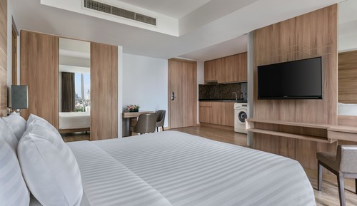 Suite Deluxe, 1 cama de matrimonio grande, vistas a la ciudad