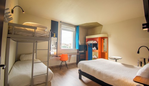 Habitación familiar, varias camas