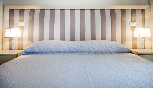 Habitación superior con 1 cama doble o 2 individuales