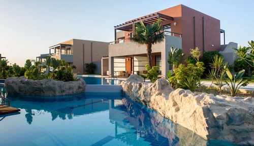 Double Room with Sharing Pool