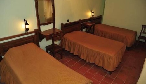 Habitación triple, baño privado