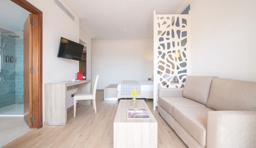 Suite junior, balcón