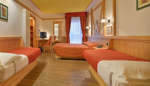 Habitación cuádruple Deluxe