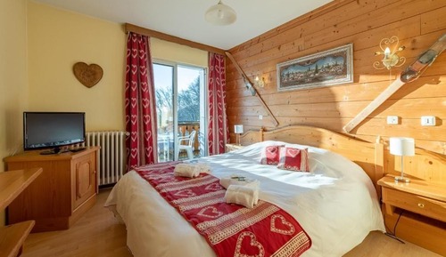 Habitación clásica con 1 cama doble o 2 individuales