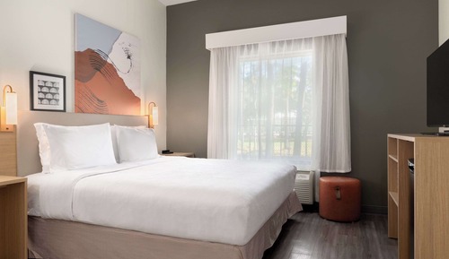 Habitación, 1 cama de matrimonio grande, accesible para personas con discapacidad, bañera
