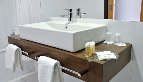 Habitación estándar con 1 cama doble o 2 individuales
