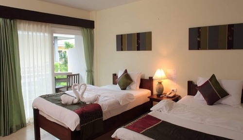 Habitación Deluxe, vistas parciales al mar
